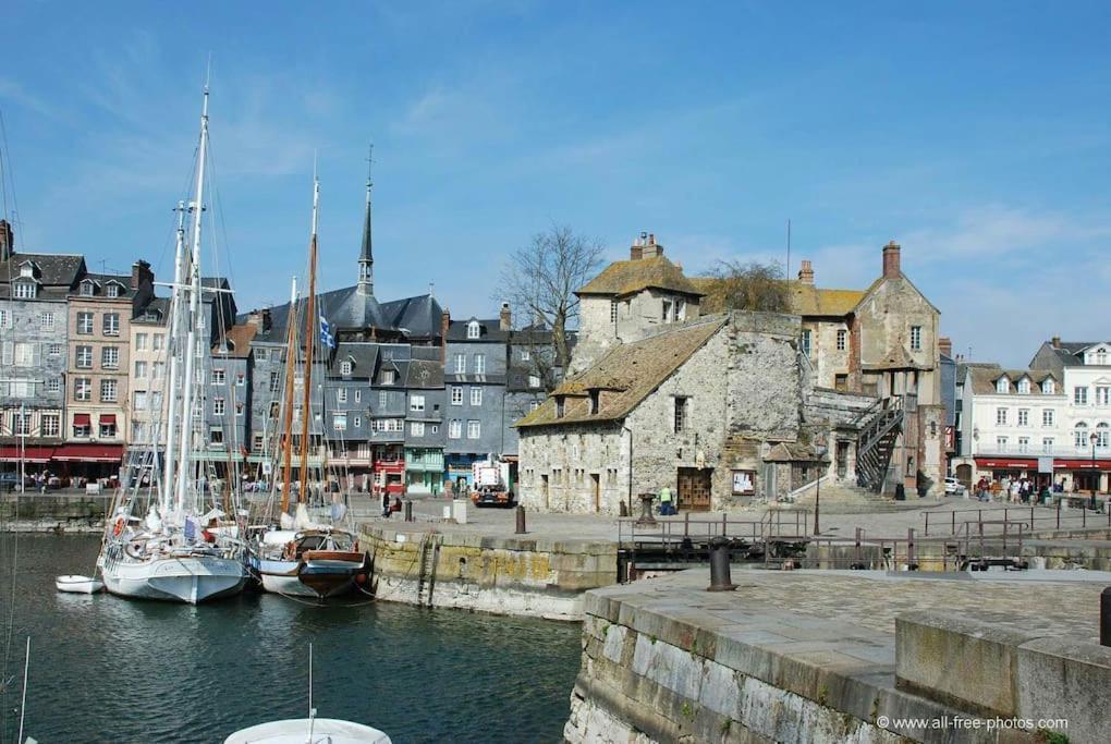 Bienvenue Chez Vous Apartment Honfleur Exterior photo